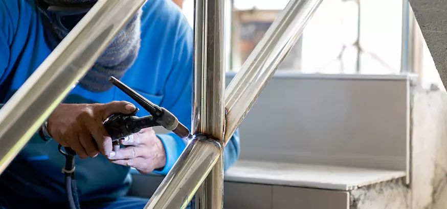 Best Glass Railing Repair in Ferry Pass, FL