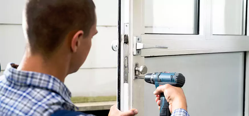 Metal Screen Door Repair in West Lealman
