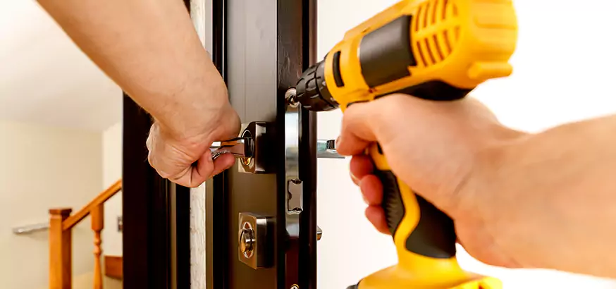 Residential Door Maintenance in West Lealman