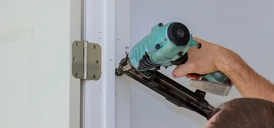 How Our Door Hinge Replacement Process Works in West Lealman, FL?